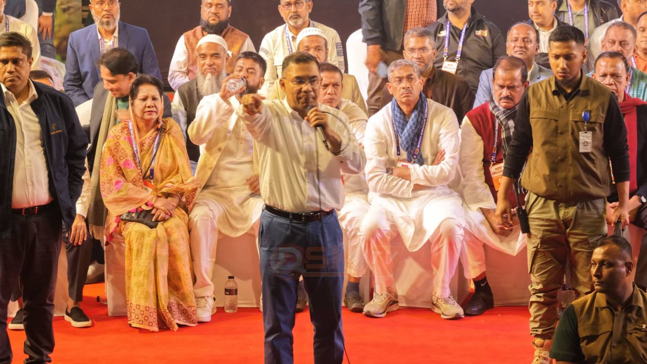 দু'র্নীতির লাগাম টানতে ১২ তারিখে ধানের শীষে ভোট চাইলেন 