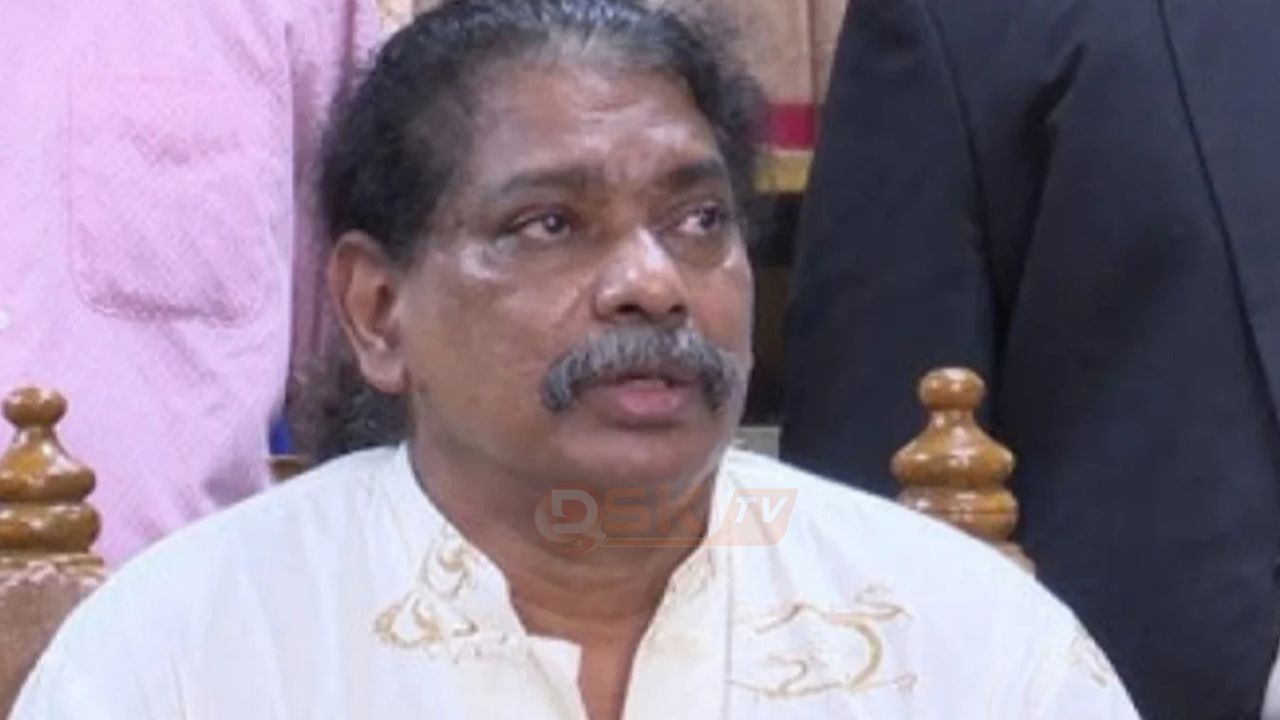  ব'ন্দিশালা আয়না ঘরের দেয়ালে ছিল না কোনো আয়না