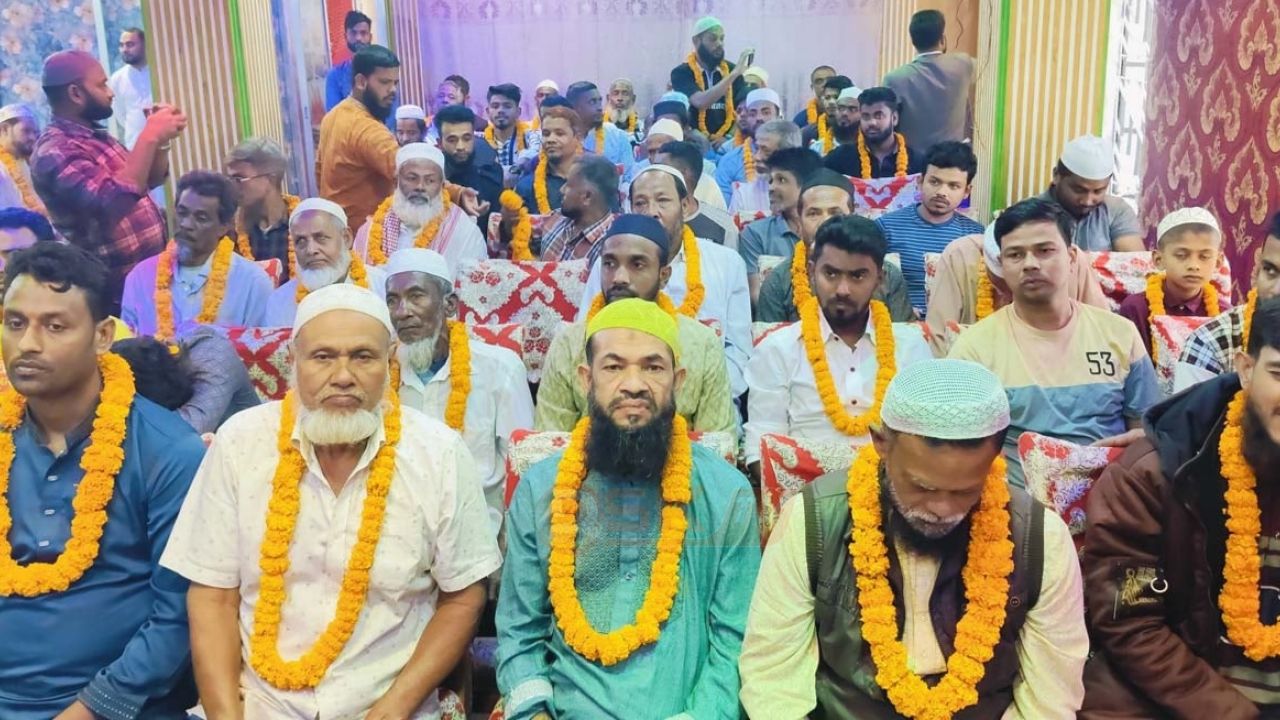 লক্ষ্মীপুরে বিএনপির দেড় শতাধিক নেতাকর্মীর জামায়াতে যোগদান