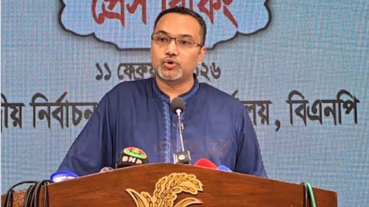 বিভিন্ন জায়গায় প্রচুর বোরকা-নেকাব বানানোর তথ্য পাচ্ছি