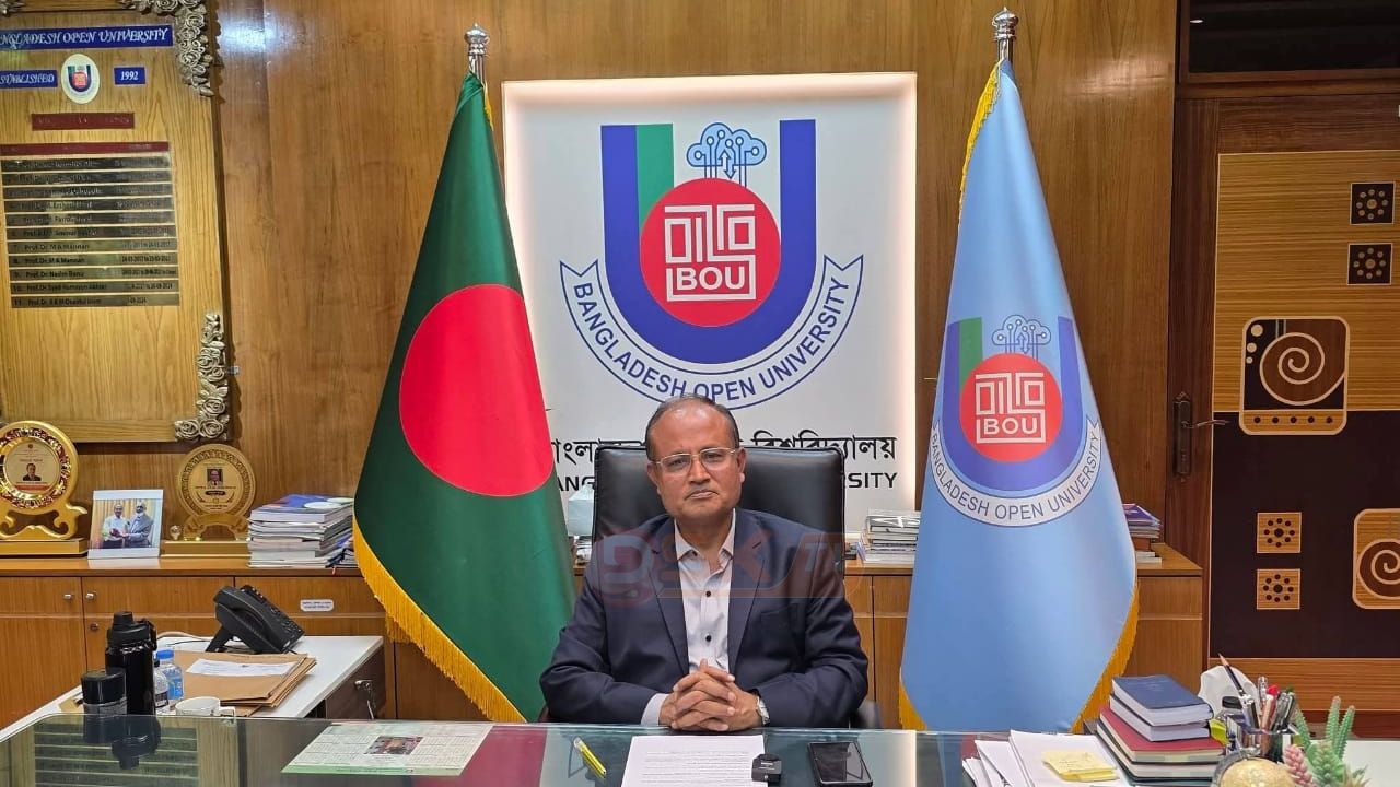 মাননীয় উপাচার্য স্যারকে মন্ত্রী পরিষদের দায়িত্বে দেখতে চায় বাউবি ছাত্র এসোসিয়েশন।