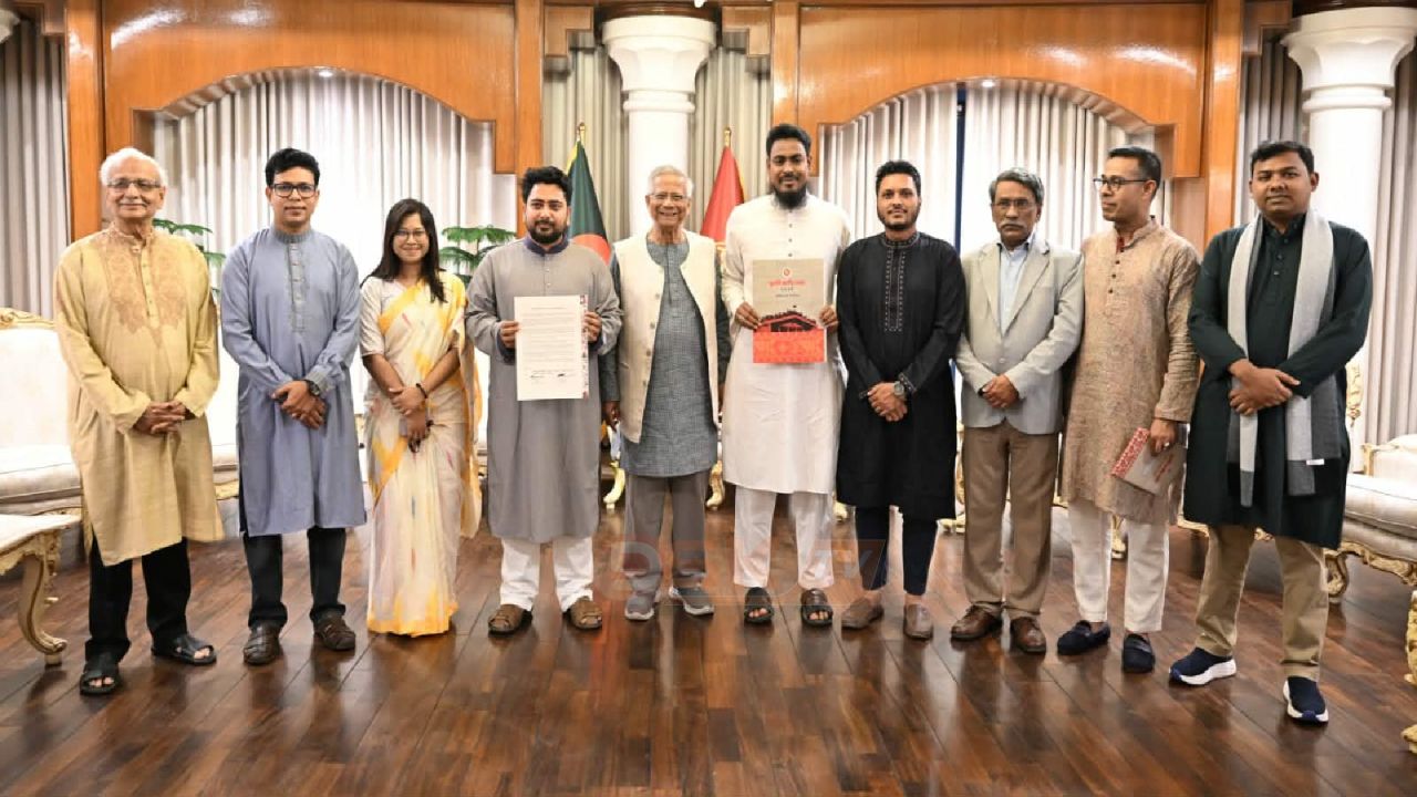 জুলাই জাতীয় সনদ পূর্ণতা পেলো, এনসিপিকে ধন&zwj;্যবাদ: প্রধান উপদেষ্টা