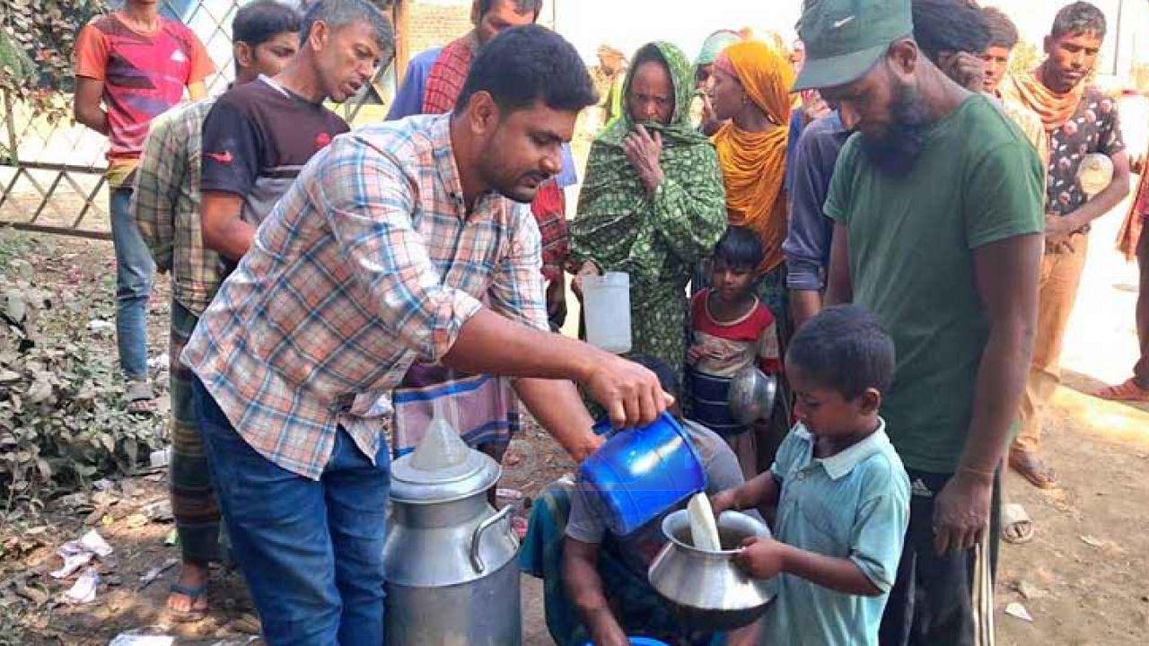রমজানে প্রতি লিটার দুধ মিলছে ১০ টাকায়!