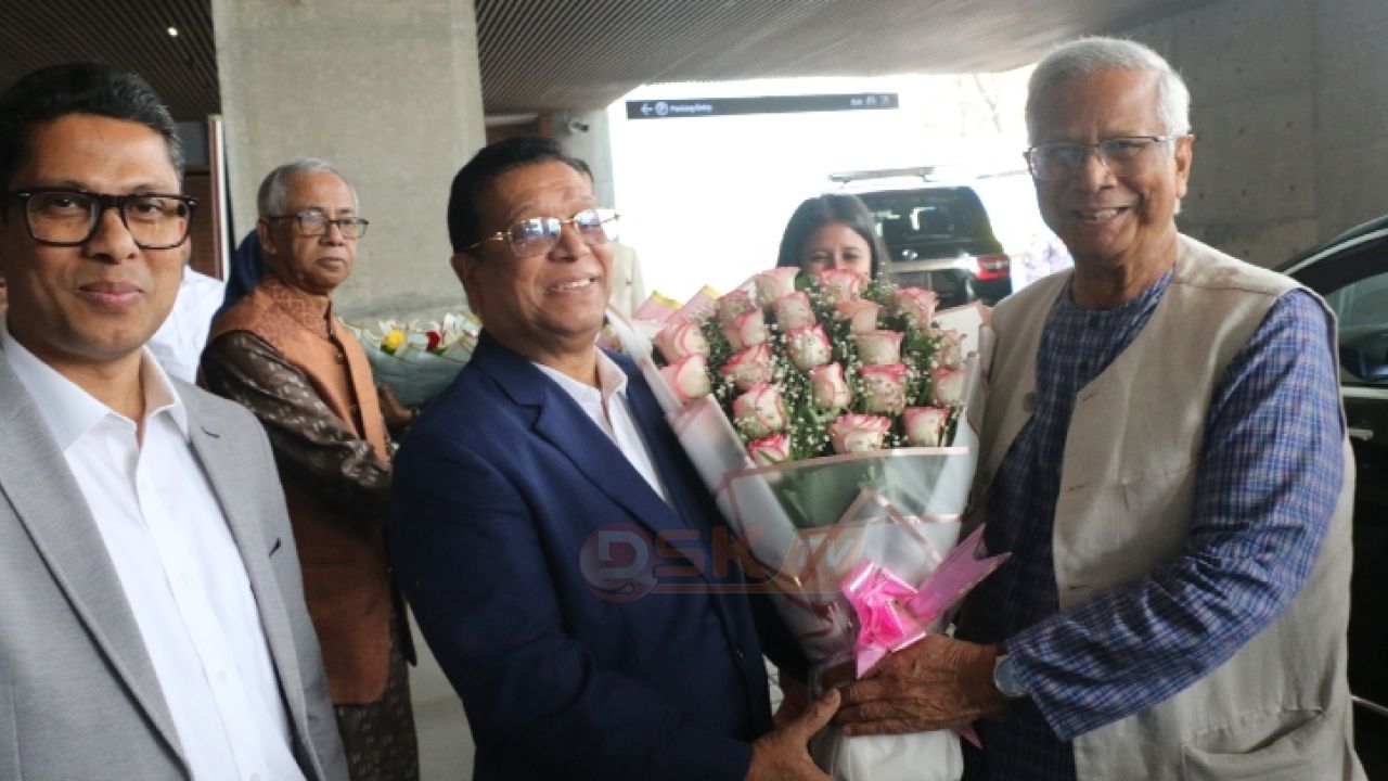 পুরোনো দায়িত্বে ফিরলেন ড. মুহাম্মদ ইউনূস