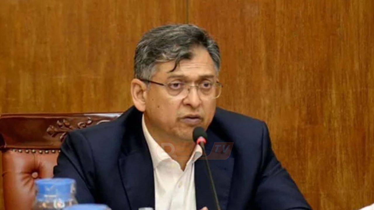 সব বাহিনীর প্রধানদের নিয়ে স্বরাষ্ট্রমন্ত্রীর উচ্চ পর্যায়ের বৈঠক শুরু