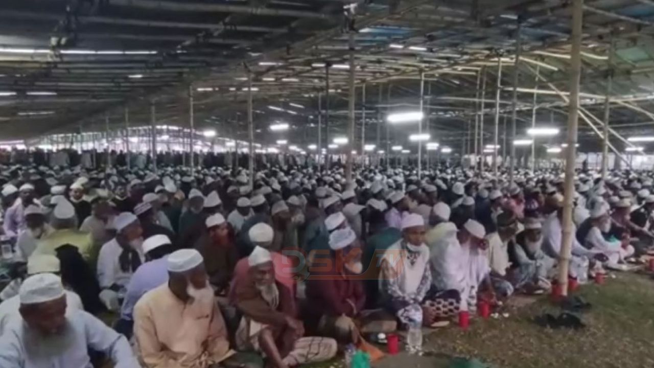 ৯০ বছরের ঐতিহ্য, সাতক্ষীরায় একসঙ্গে ৬ হাজার মানুষের ইফতার!