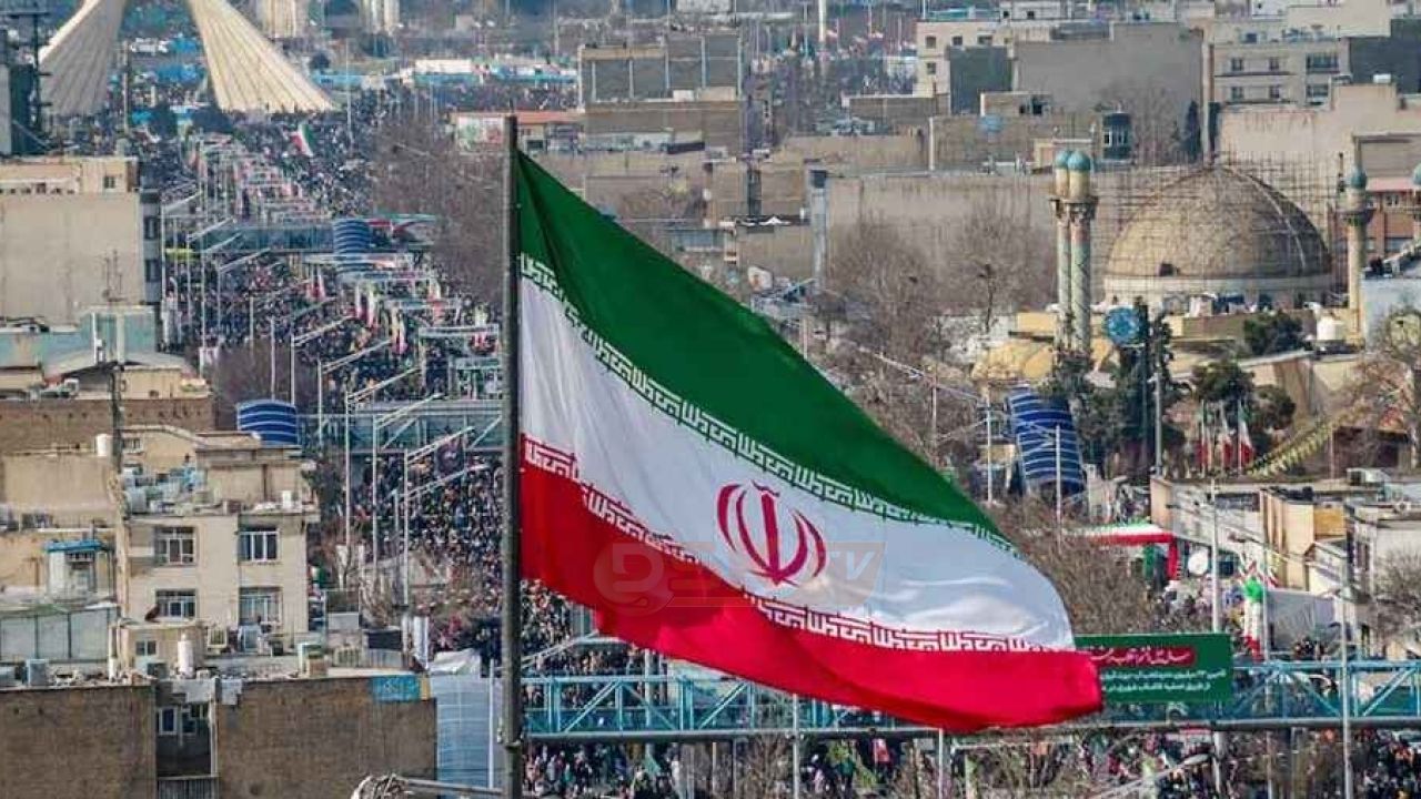 নিজ নাগরিকদের অবিলম্বে ইরান ছাড়ার নির্দেশ দিয়েছে ১৫টি দেশ  