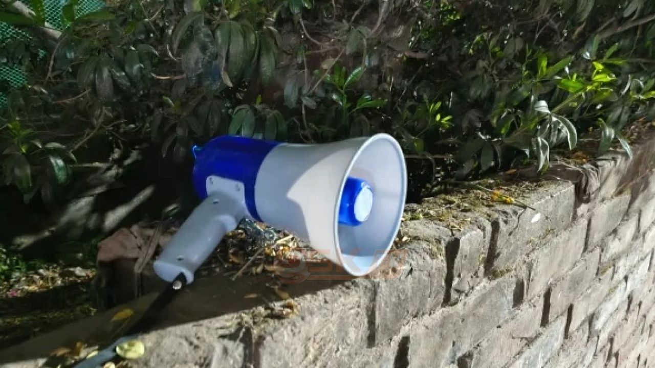 যশোরে হঠাৎ ভেসে এলো বঙ্গবন্ধুর ৭ মার্চের ভাষণ, মাইক জব্দ করল পুলিশ