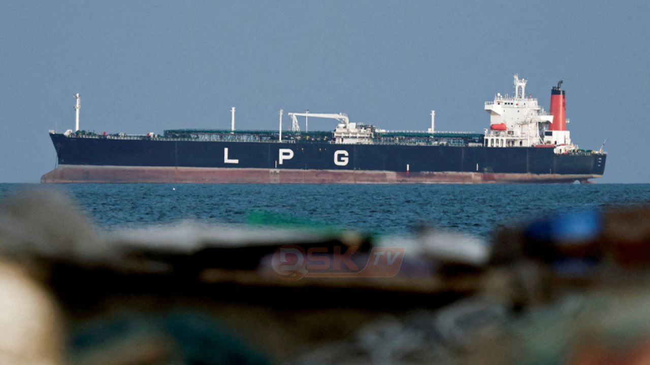 ইরান যু'দ্ধের গতিপথ বদলে দিয়েছে হরমুজ প্রণালি, চাপে যুক্তরাষ্ট্র-ইসরা'য়েল