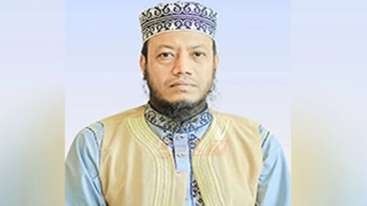 মুফতি আমির হামজার বিরু'দ্ধে ১০০ কোটি টাকার মা'নহানি মাম'লা