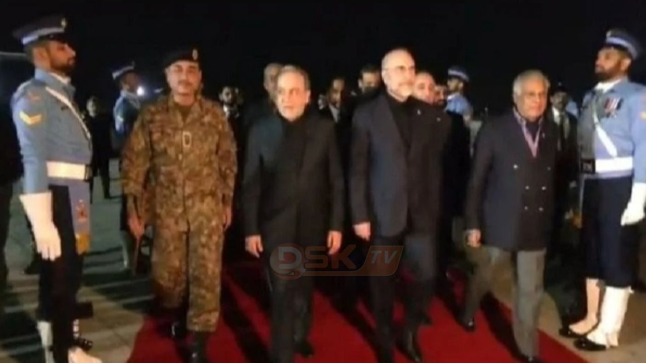 আত্মবিশ্বাসের সঙ্গে ইসলামাবাদ আলোচনায় প্রবেশ করেছে ইরান, শর্তের ব্যাপারে অনড়