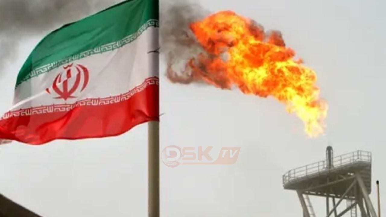 ২ মাসের মধ্যে তেল শোধন ক্ষমতা ৮০ শতাংশে ফেরাতে চায় ইরান