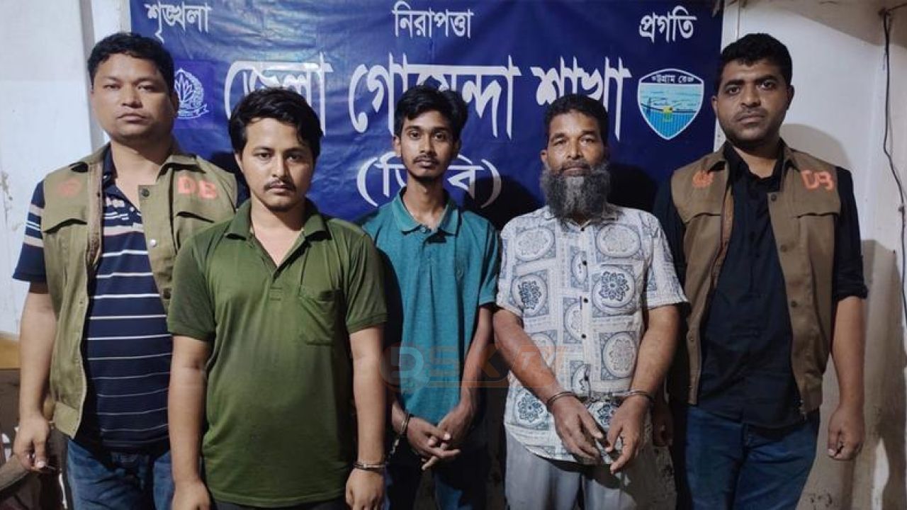 নোয়াখালীতে ১২শ লিটার পেট্রোলসহ আ'টক ৩ জন