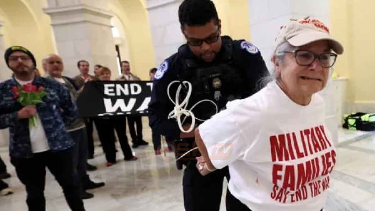   ইরান যু'দ্ধের প্রতি'বাদ, ওয়াশিংটনে সাবেক মার্কিন সেনাসহ গ্রে:প্তার ৬২