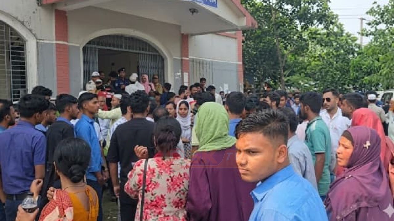  ২০২৫ সালের প্রশ্নপত্রে হলো দেড় ঘণ্টা পরীক্ষা