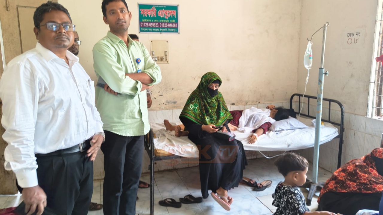 জিয়ানগরে পরীক্ষা কেন্দ্রে অসুস্থ ৫ দাখিল পরীক্ষার্থী, হাসপাতালে ভর্তি