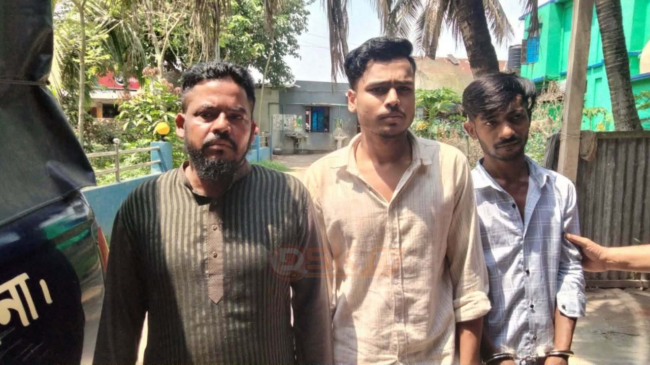 মতলবে ইয়া'বা সহ বাবা ও  ছেলে আ'টক