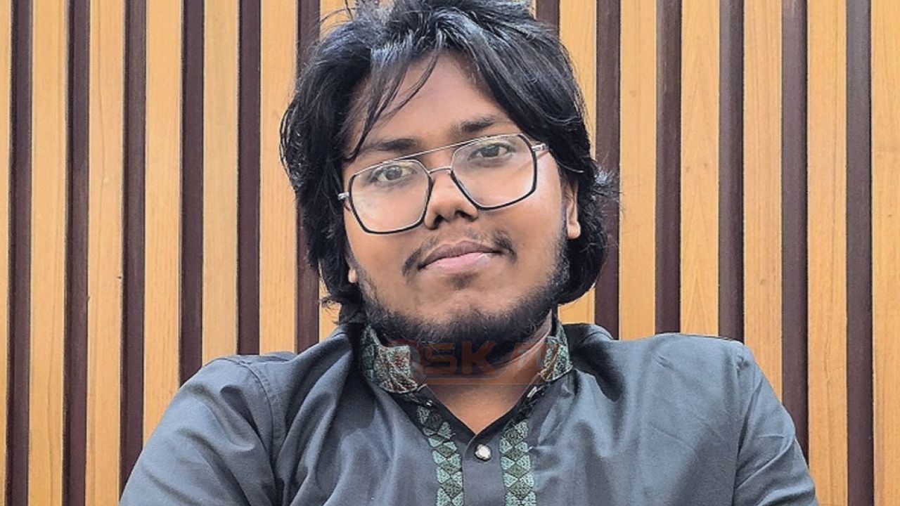 বৃষ্টির মতো কিল, ঘু'ষি, লা'ত্থি... যে যেভাবে পেরেছে মে'রেছে’