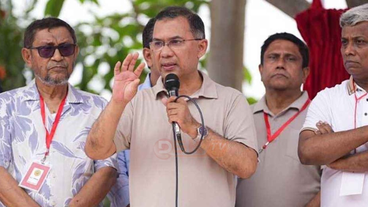 স্বাস্থ্য খাতে বড় ঘোষণা: ১ লাখ নিয়োগ, নারীদের জন্য অগ্রাধিকার