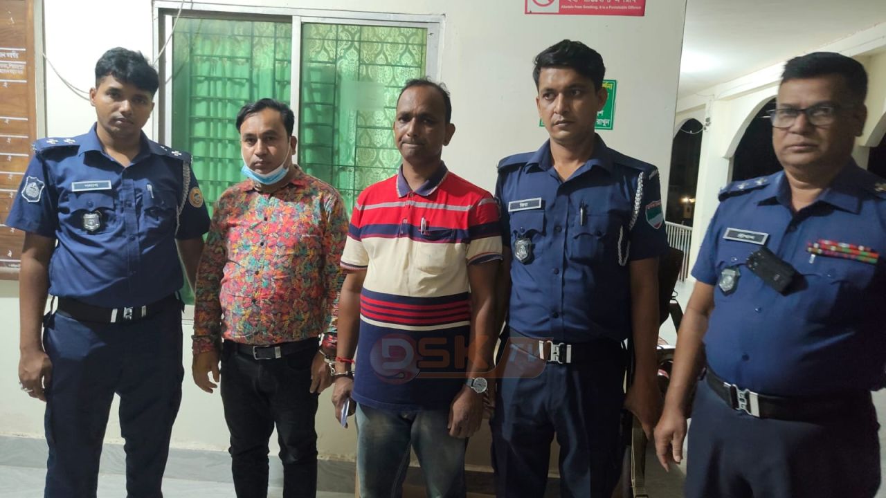 পিরোজপুরে দুই ভু'য়া ডাক্তার গ্রেফ'তার ৫০ হাজার টাকা জরিমানা, তিন মাসের কা'রাদ''ন্ড।