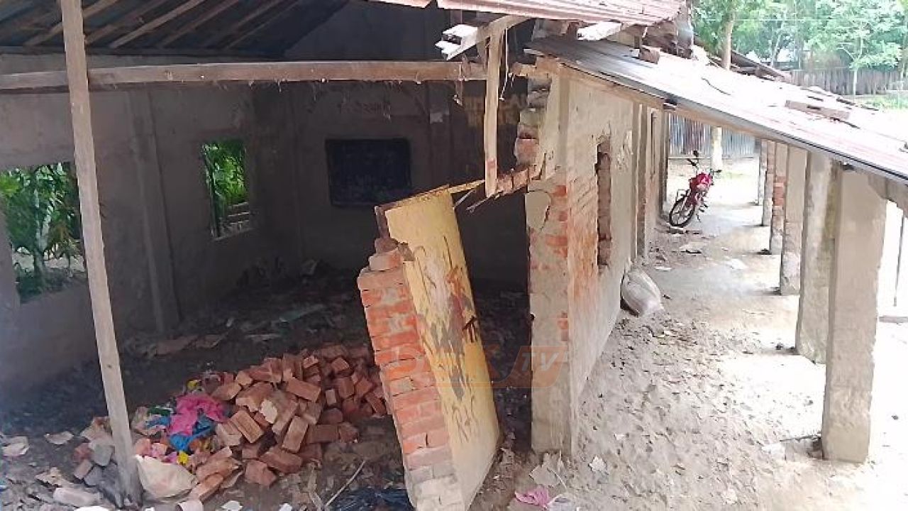 জিয়ানগরে মাদ্রাসার পুরাতন মালামাল গোপনে বিক্রির অভিযোগ সভাপতির বিরুদ্ধে