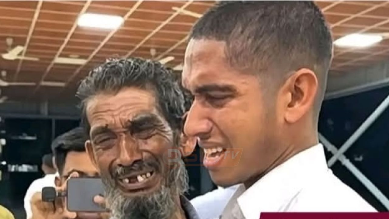 রিকশাচালক বাবার ছেলে এখন পুলিশ অফিসার, আনন্দে চোখে অশ্রু