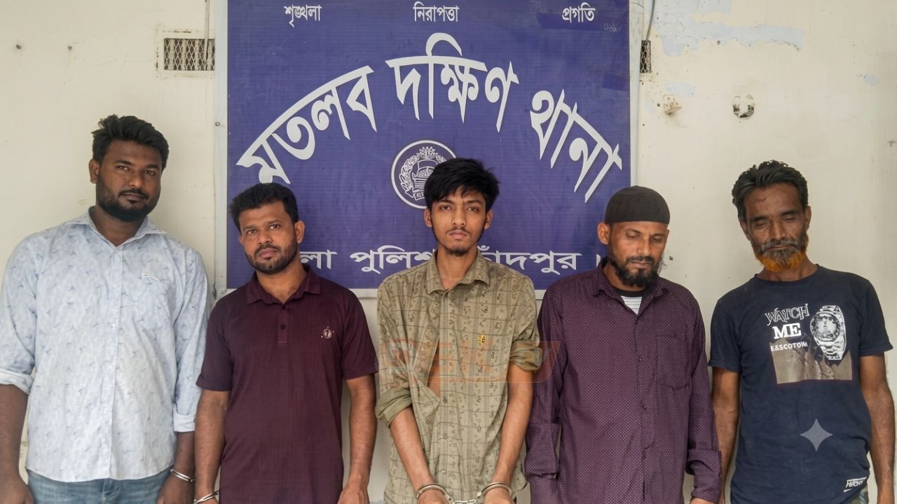 মতলব দক্ষিণে মাদক কারবারিসহ গ্রেপ্তার ৫