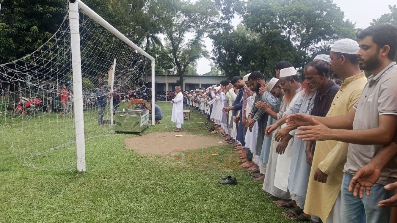বাবার ইমামতিতে শিবির নেতা সাইফুল্লাহ বারীর শেষ বিদায়, অশ্রুসিক্ত পরিবেশে দাফন সম্পন্ন