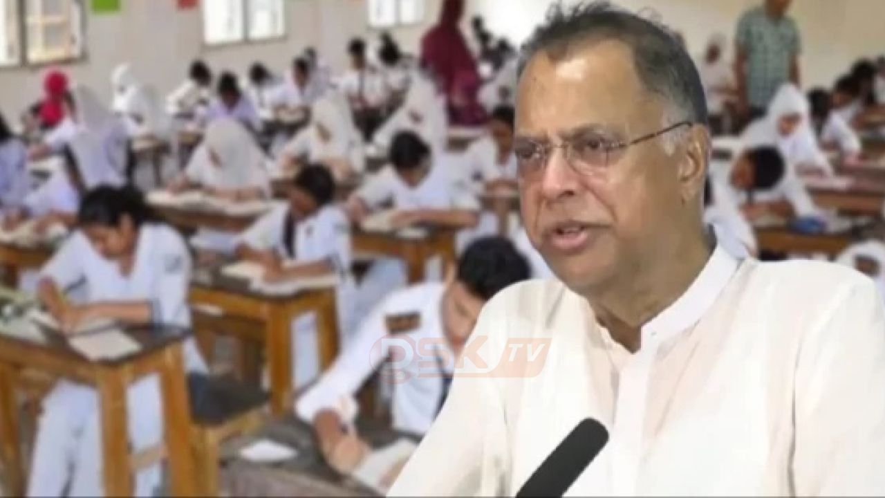 পরীক্ষার হলে ঘাড় ঘোরাতে দেয় না, এটা কি আন্দোলনের বিষয় হলো?’
