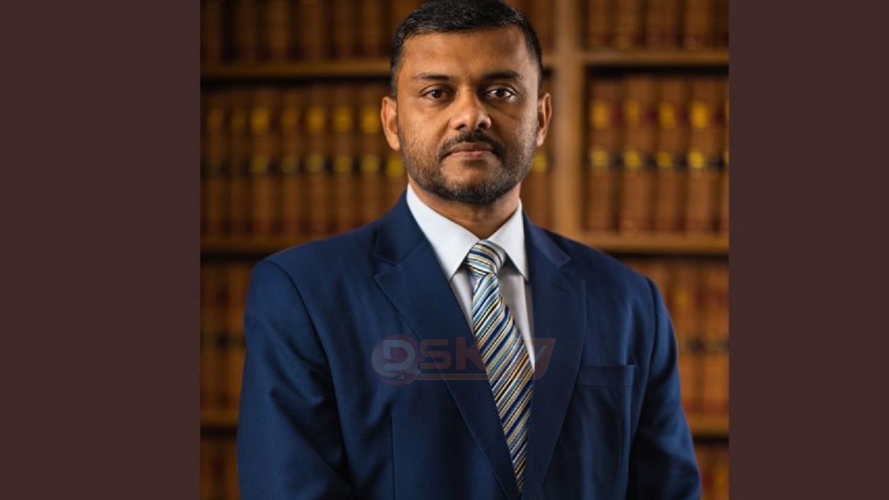 রাষ্ট্রপতির পদত্যাগপত্রের ভাষা ‘অস্বাভাবিক’, সন্দেহ শিশির মনিরের