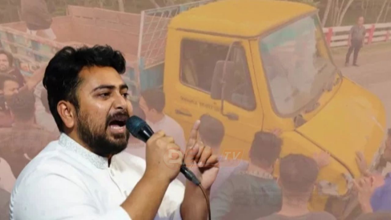 বালুর ট্রাক দিয়ে রাস্তা আটকে রাখা শেখ হাসিনার কপি, দেশে আবারও ভয়ের সংস্কৃতি চালু হচ্ছে’— নাহিদ ইসলাম