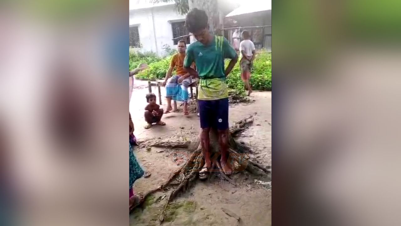 মতলবে চু'রি সন্দেহে মধ্যযুগীয় কায়দায় গাছের সাথে বেঁধে নির্যা'তন, আ'টক ১