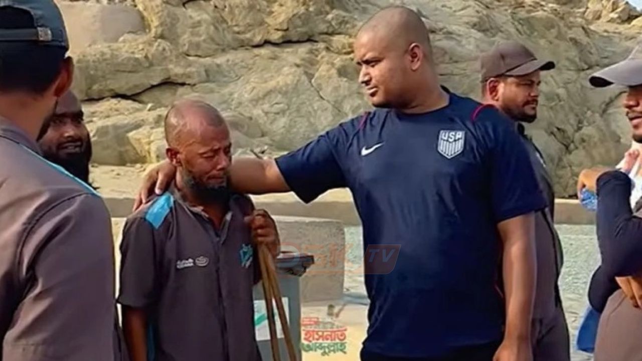 ওমরাহে গিয়ে প্রবাসীদের কষ্ট-দুর্দশার কথা শুনলেন হাসনাত আব্দুল্লাহ