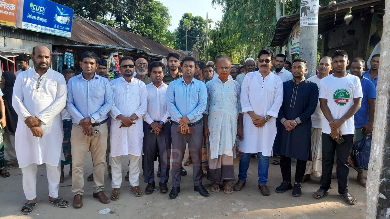 শিরোনাম: ভূরুঙ্গামারীতে অধিক দামে সার বিক্রির চেষ্টা: মোবাইল কোর্টে জরিমানা, প্রশাসন ও নেতৃবৃন্দের সময়োপযোগী পদক্ষেপে স্বস্তি