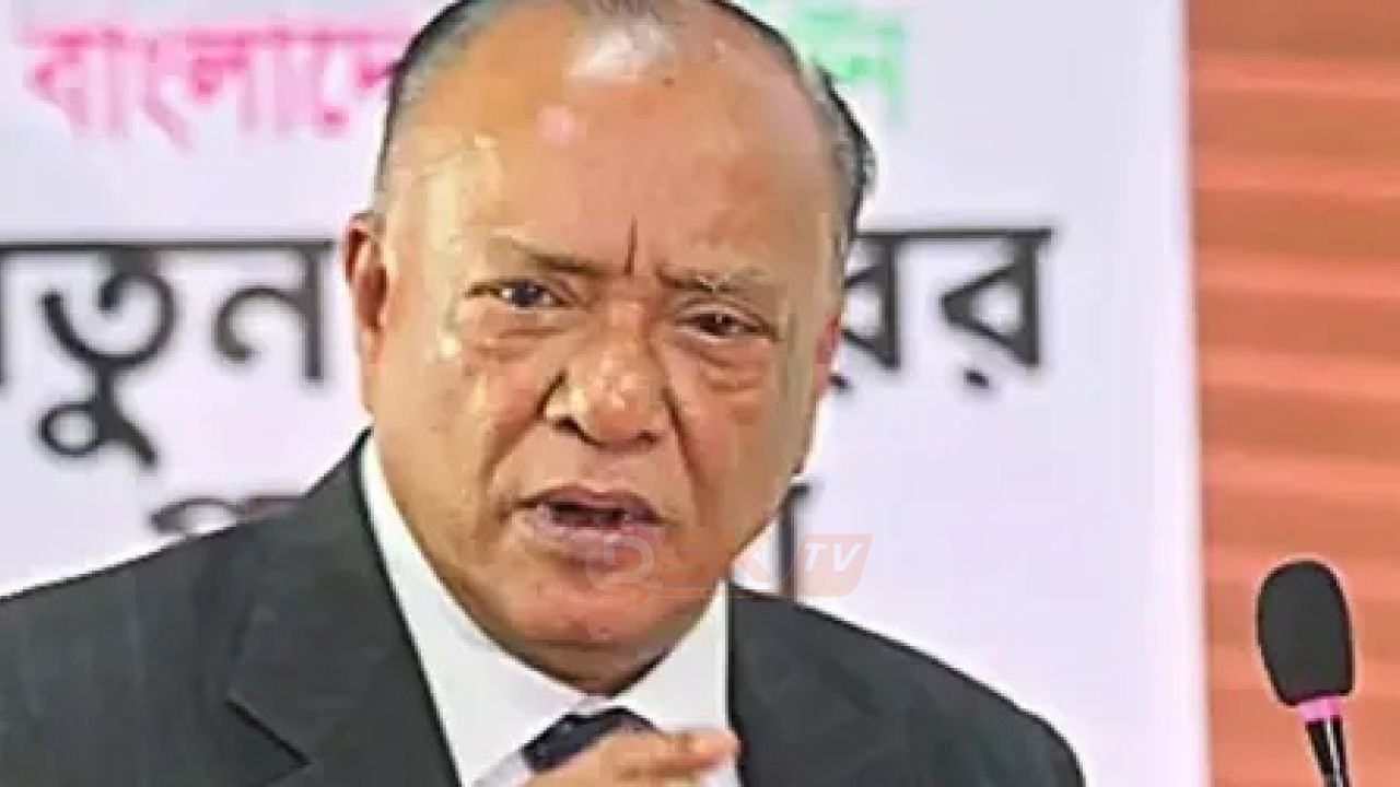 সরকারি চাকরিজীবীদের কাজ হলো কিছু চুরি, কিছু কাজ করা: মিন্টু