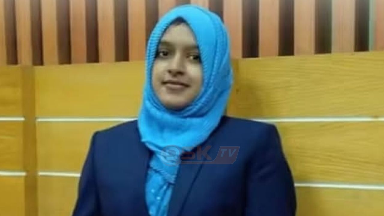 বিয়ের ১২ বছর পর বিসিএস ক্যাডার মালিহা, মায়ের স্বপ্ন পূরন ছিলো শক্তি। 